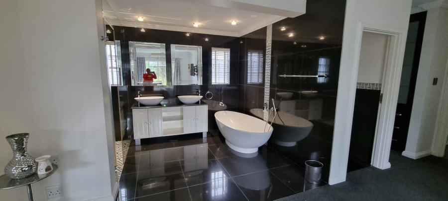 3 Bedroom Property for Sale in Nahoon Valley Park Eastern Cape